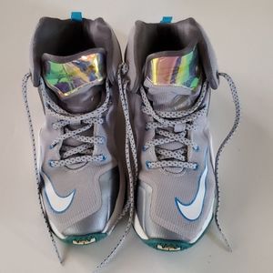 Nike LeBron 13 size 3 Youth
